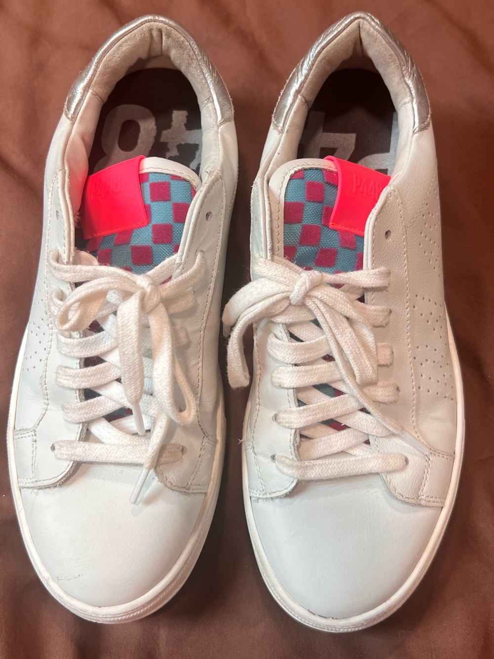 P448 thea platform white Leather Sneakers Sz 37/6.5 Pink Checkered Tongue Silver